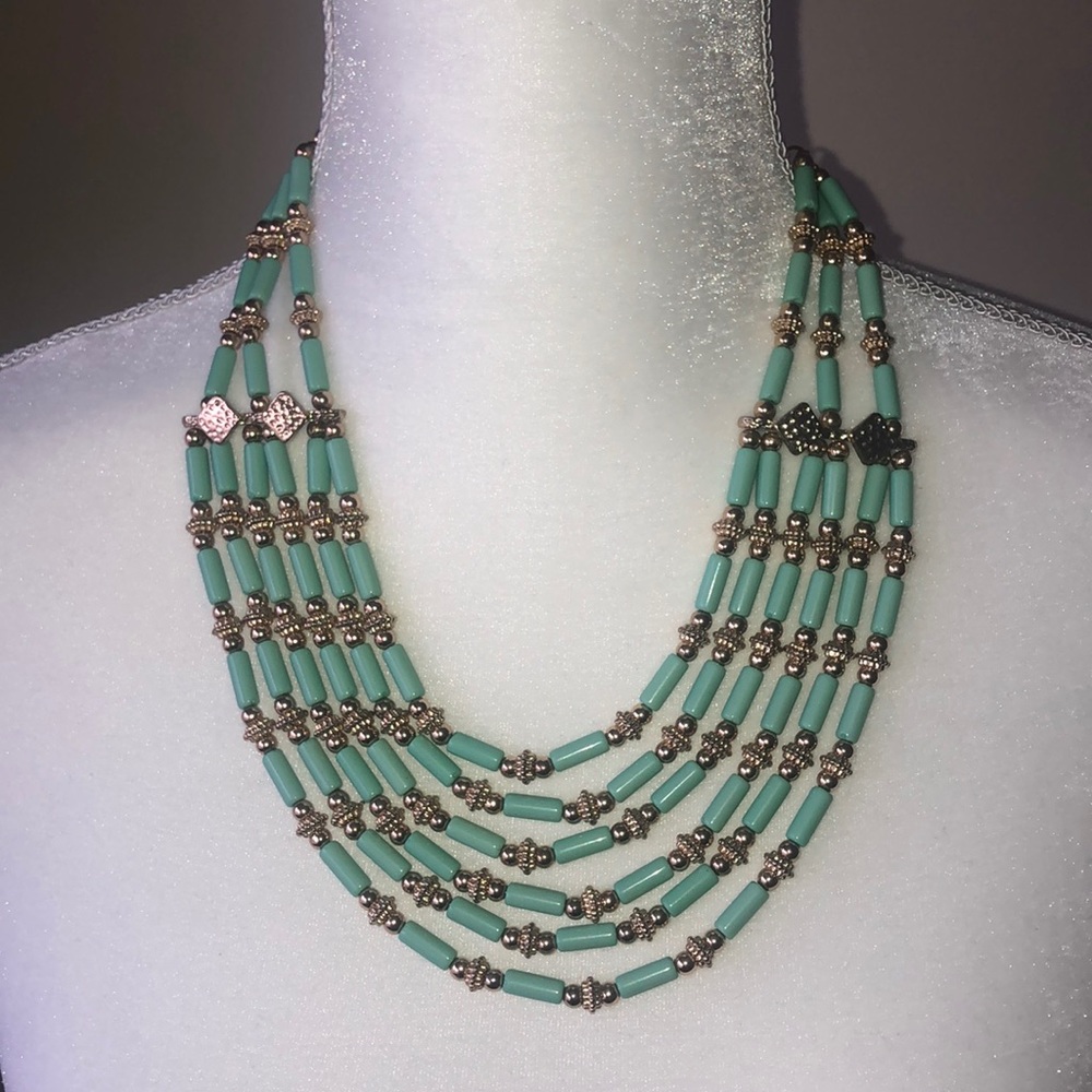 Statement necklace